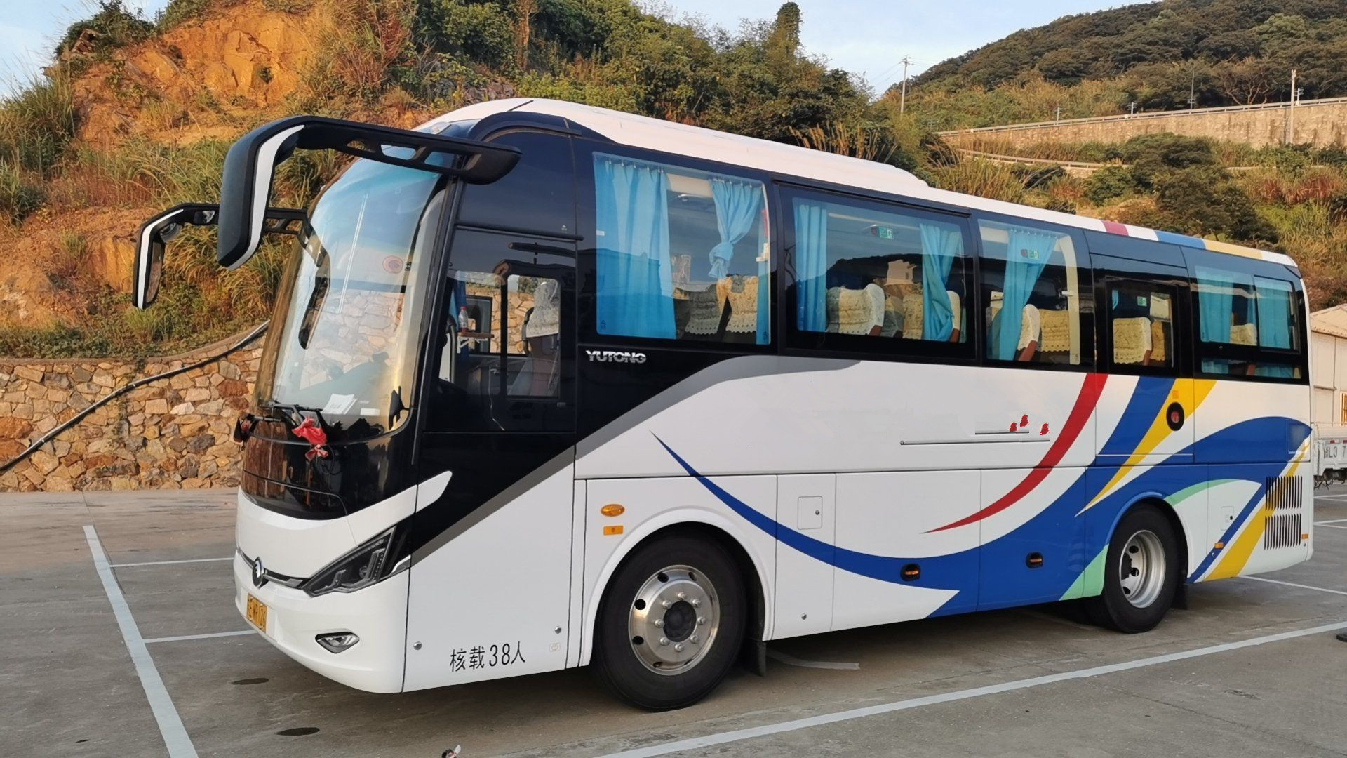 苏州公司团建租车